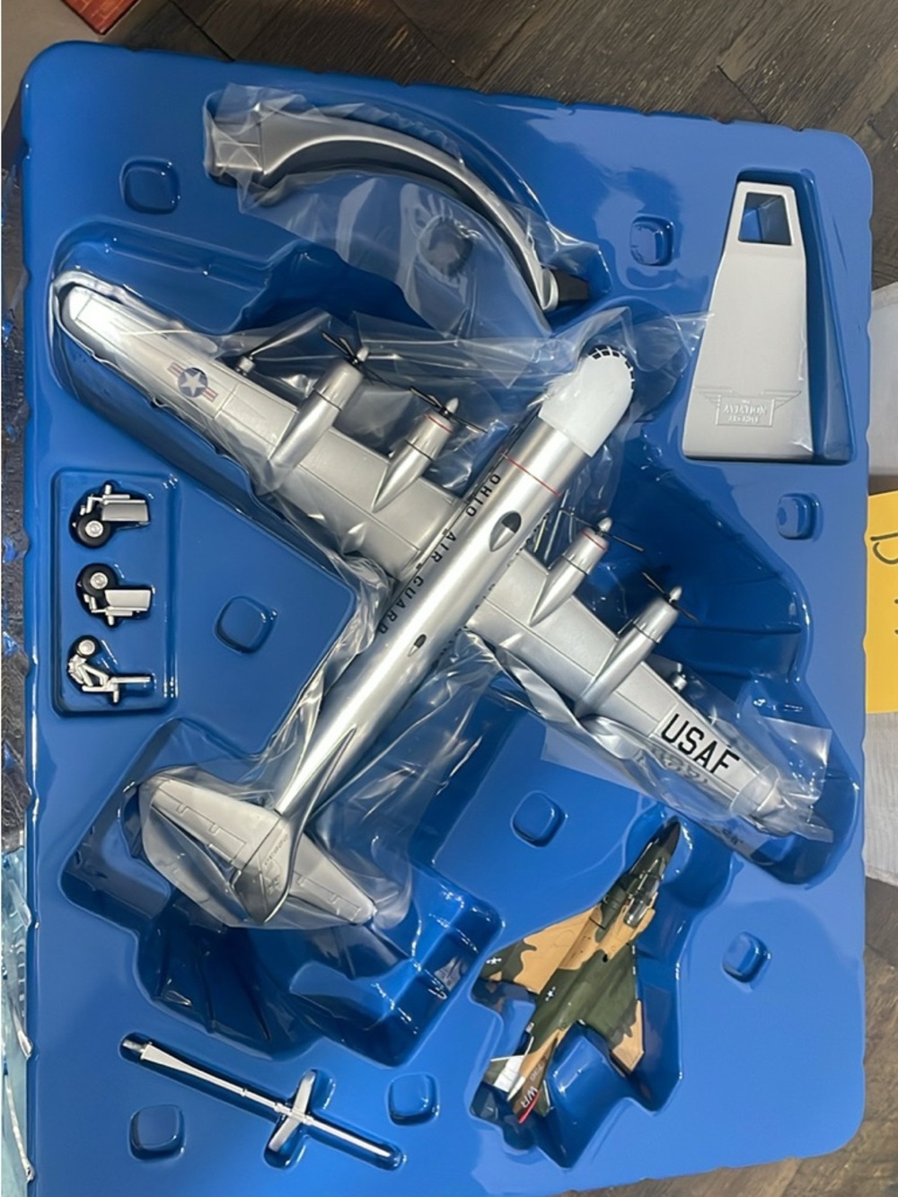 Model Plane - Picture 8 of 11